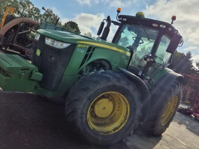 John Deere 8400R