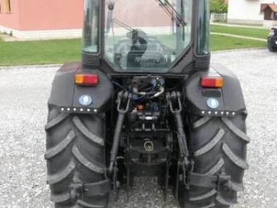 TRAKTOR LAMBORGHINI AGILE 880S