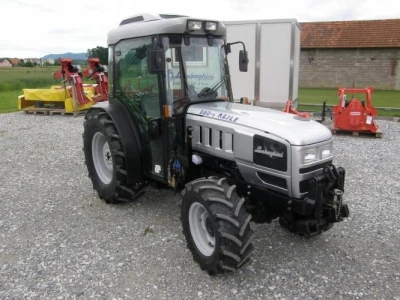 TRAKTOR LAMBORGHINI AGILE 880S