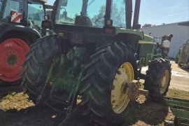 John Deere 4755