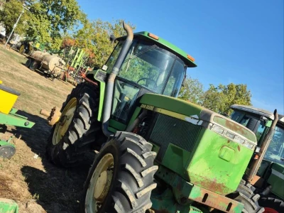 John Deere 4755