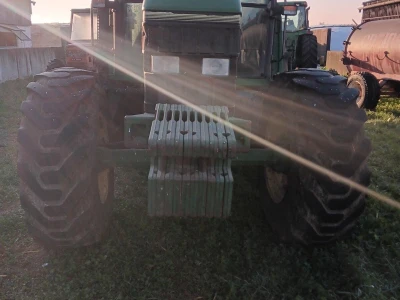 John Deere 6400