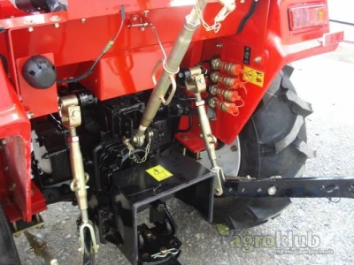 Traktor DF 404  - G2