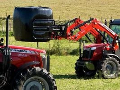 Massey Ferguson prednji utovarivač MF 905 Utility