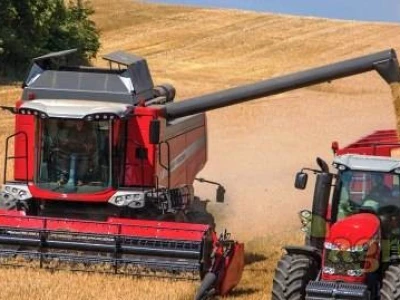Massey Ferguson kombajn MF Beta 7360