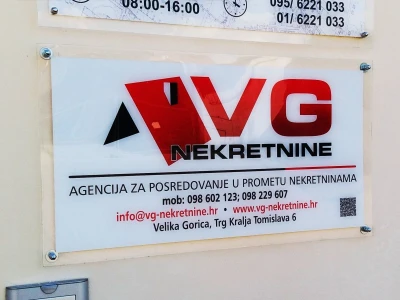 Zamislite NATPISNU PLOČU, REKLAMU koju svi primijete – i koja Vas reklamira 0-24h! ✨