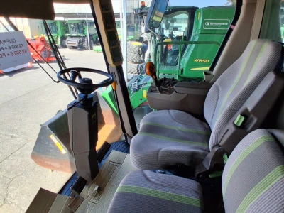 John Deere T550