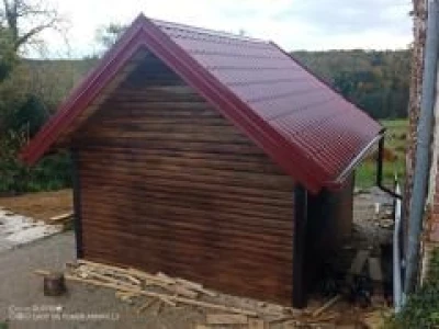 Poljoprivredno imanje 45.000 ili 60.000 m2 sa gradevinskim dijelom, sumom, bunarom i potokom