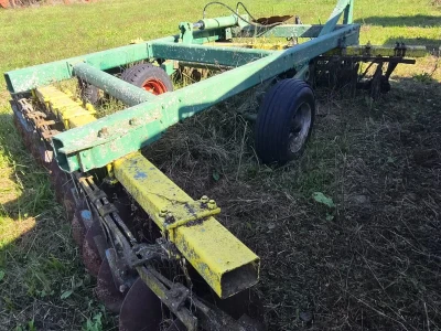 Tanjurača John Deere