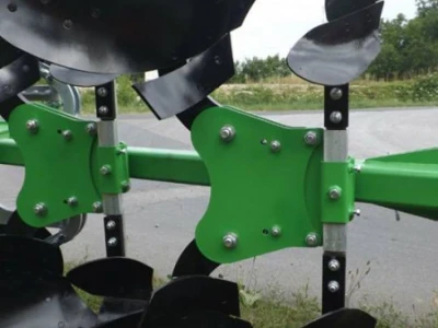 PLUG BOMET U063/2, trobrazni obrtni