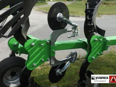 PLUG BOMET U064, trobrazni obrtni, rešetkaste daske
