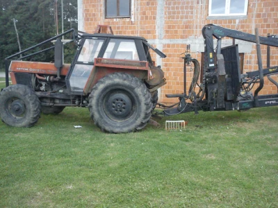 traktor zetor crystal 160 ks+šumska prikolica sa utovarivačem + snježna ralica