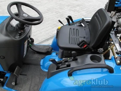 Traktor LS J 23 HST