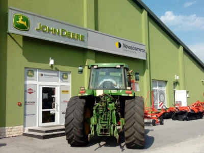 John Deere 7700
