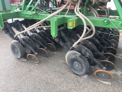 John Deere 750A
