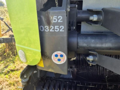 Presa Claas Variant 385 RC