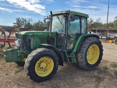 John Deere M6210
