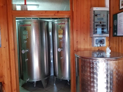 Prodajemo bijelo vino vrhunske kvalitete