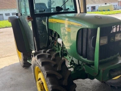 John Deere 5415