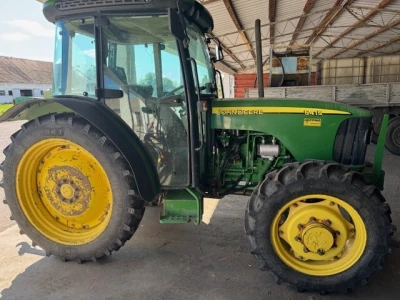 John Deere 5415
