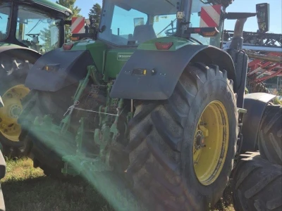 John Deere 8400R