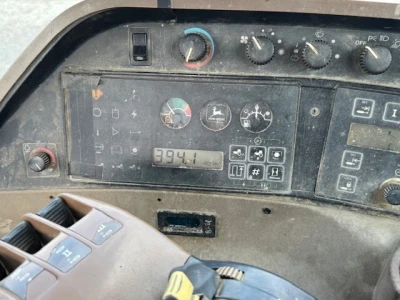 John Deere 8200