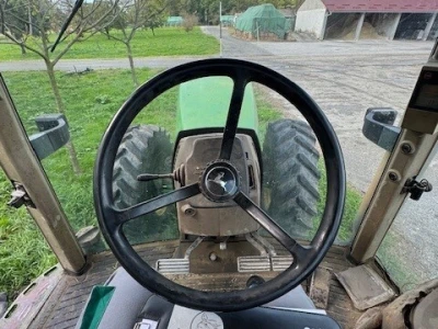 John Deere 8200