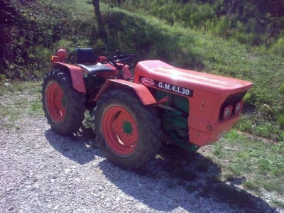 Traktor  Goldoni