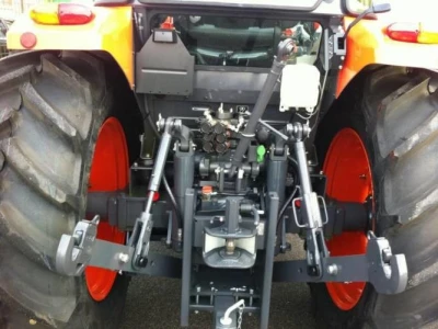 Kubota M8540 traktor