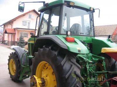 JOHN DEERE 7810