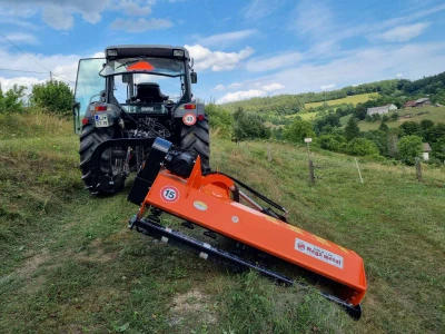 Bočni udarni malčer 210 (UMLB)