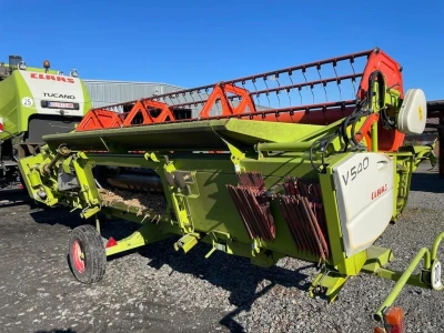 Claas Tucano 320 4×4