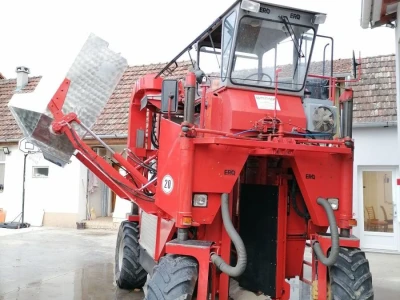 ERO SF190 Kombajn za berbu grožđe