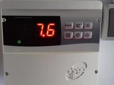 Prodajem halu, hladnjaču, sortirač za jaja i samoposlužni automat za poljoprivredne proizvode