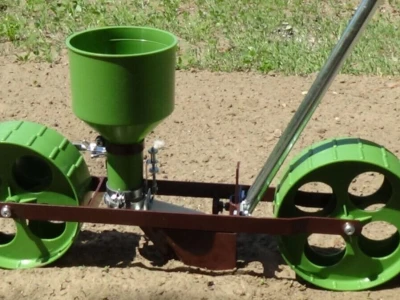Hobby ručna sijačica za sitno sjeme R-4