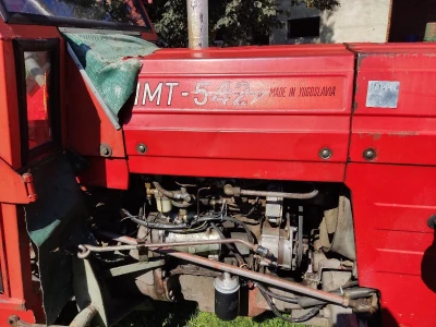 Traktor IMT 542 sa plugom i kosom,prvi vlasnik,povoljno