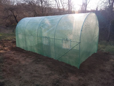 Plastenik 4,5*2*2m (NOVI)