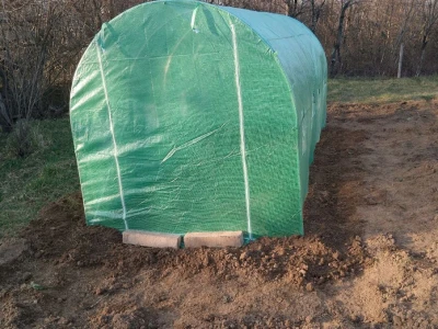 Plastenik 4,5*2*2m (NOVI)