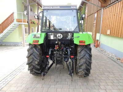 Traktor Deutz-Fahr - Agroxtra 4.07