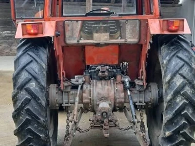 Traktor IMT 565DV