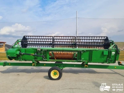 John Deere 319R