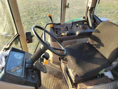 John deere 6010