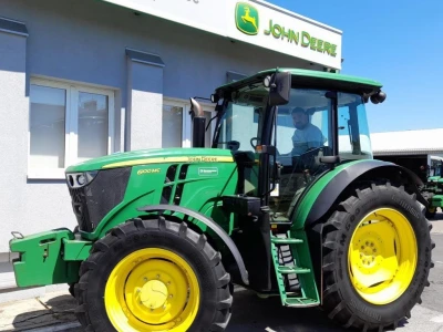 John Deere 6100MC