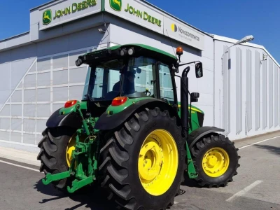 John Deere 6110RC