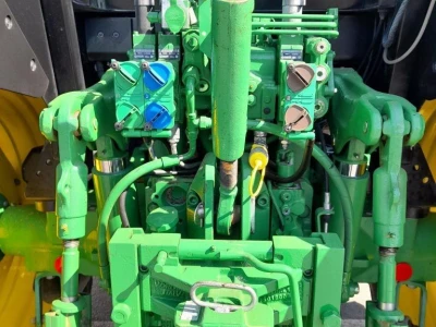 John Deere 6110RC