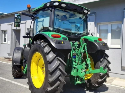 John Deere 6130R