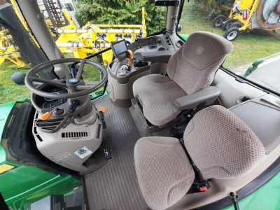 John Deere 6150R