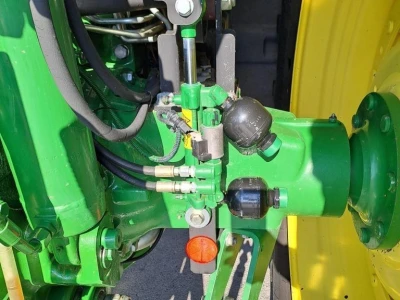 John Deere 6150R