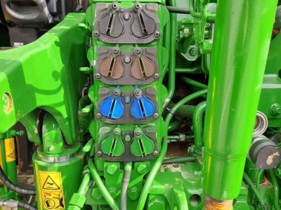 John Deere 6250R