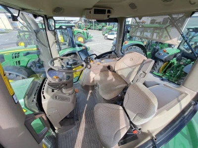 John Deere 6250R